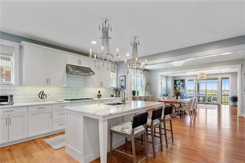 171 Leeshore Lane Tiverton RI 02878