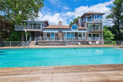 275 Boston Neck Road Narragansett RI 02882