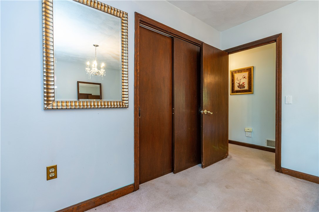 East Greenwich, Rhode Island 02818, United States, 3 Bedrooms Bedrooms, ,2 BathroomsBathrooms,Residential,Active,182940