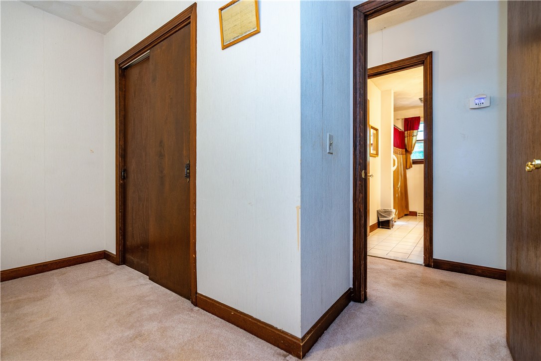 East Greenwich, Rhode Island 02818, United States, 3 Bedrooms Bedrooms, ,2 BathroomsBathrooms,Residential,Active,182940