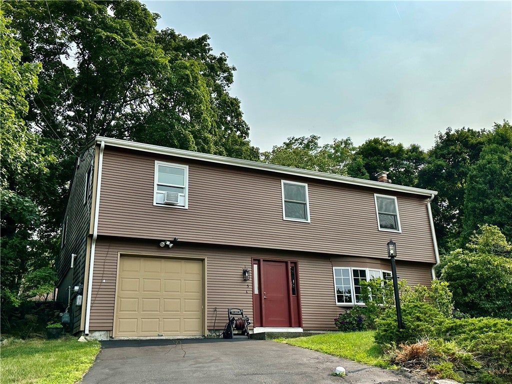 5 Browne Hill Court