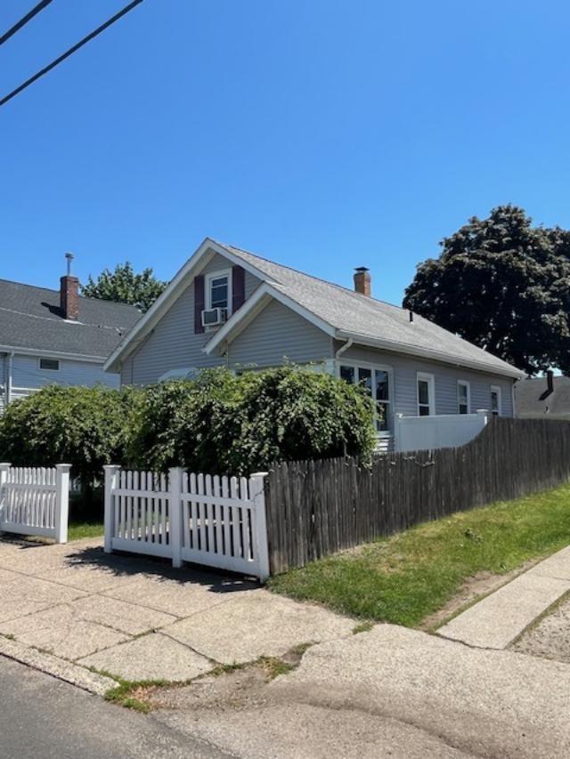 217 EVERGREEN Street