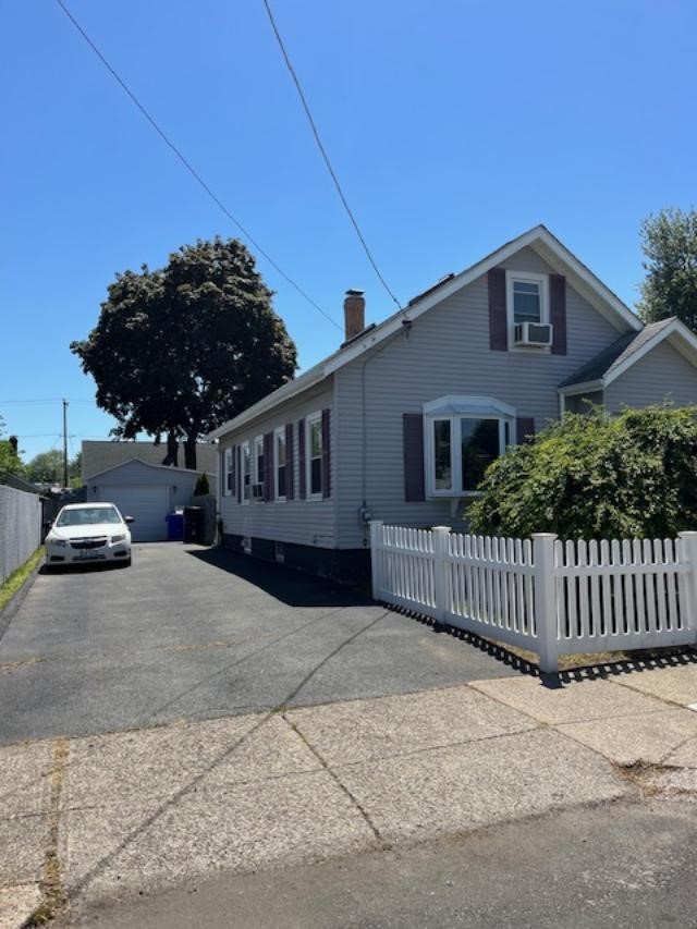 217 EVERGREEN Street