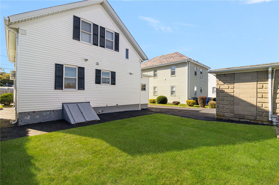 82 Clemence St Street