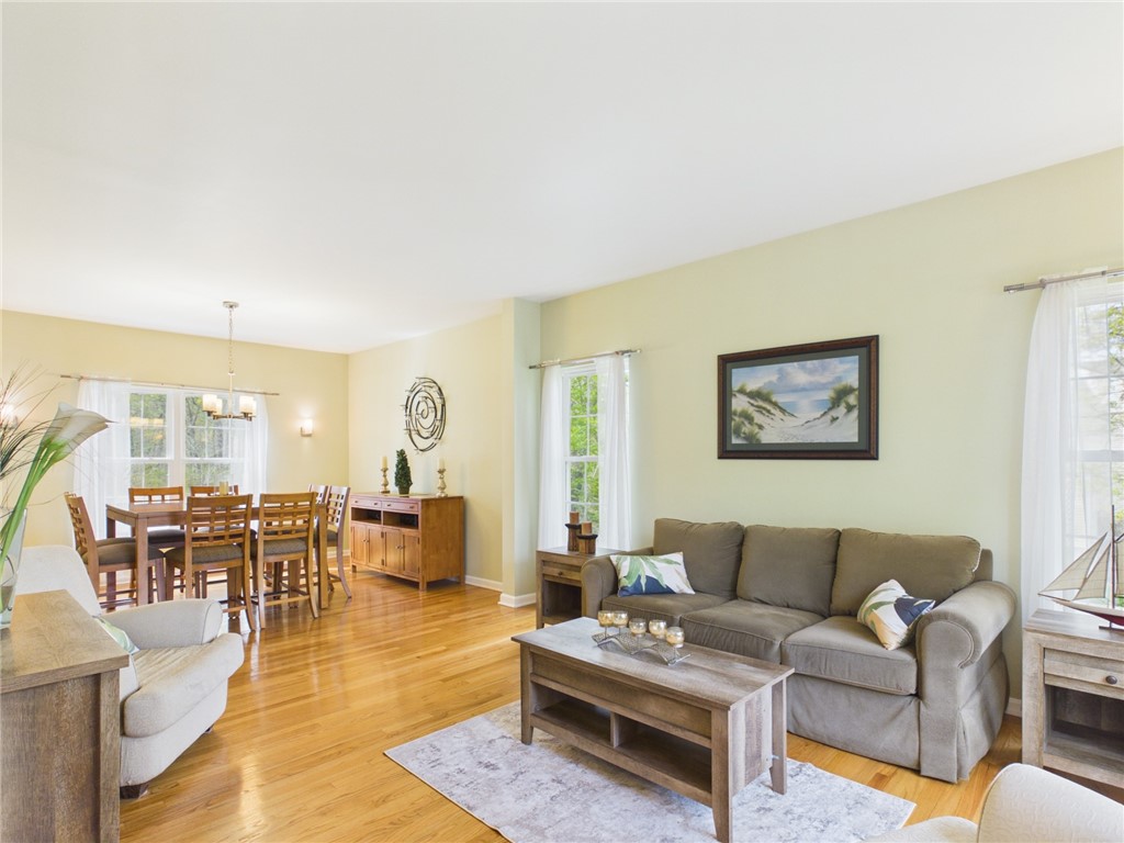 23 Beechwood Hollow