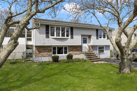 112 Center Avenue Middletown RI 02842