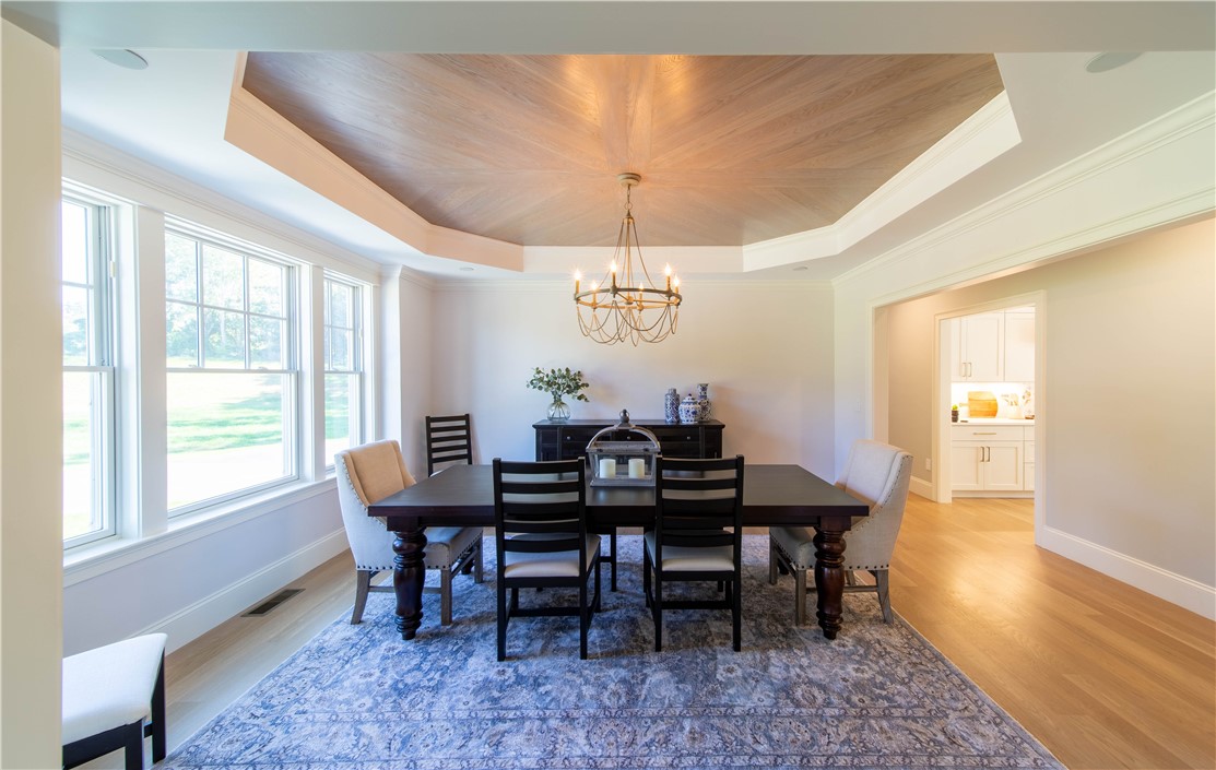 East Greenwich, Rhode Island, 02818, United States, 4 Bedrooms Bedrooms, ,4 BathroomsBathrooms,Residential,Active,1985559