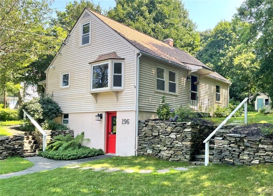 156 PINE TREE CIR, NORTH KINGSTOWN, RI 02852 - Image fcd4da62e603295fb8525cdb3913aff0/1707353097
