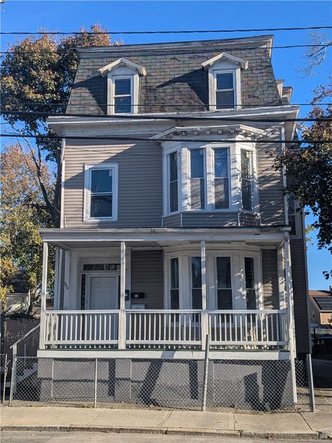 654 Cranston Street Providence RI 02907