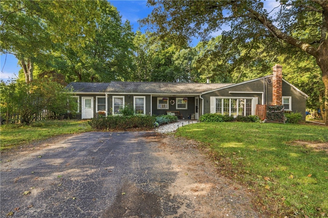 7 White Pine Drive