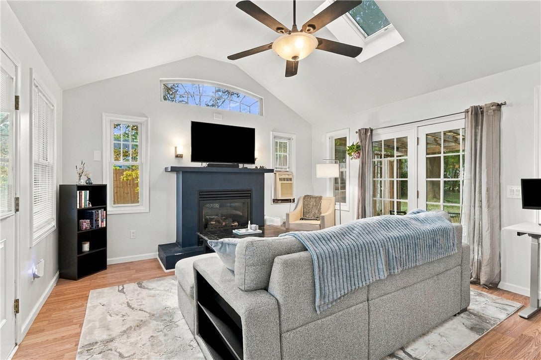 7 White Pine Drive