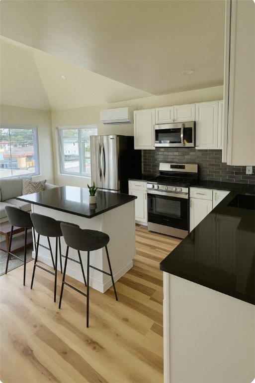 458 Smithfield Avenue 460