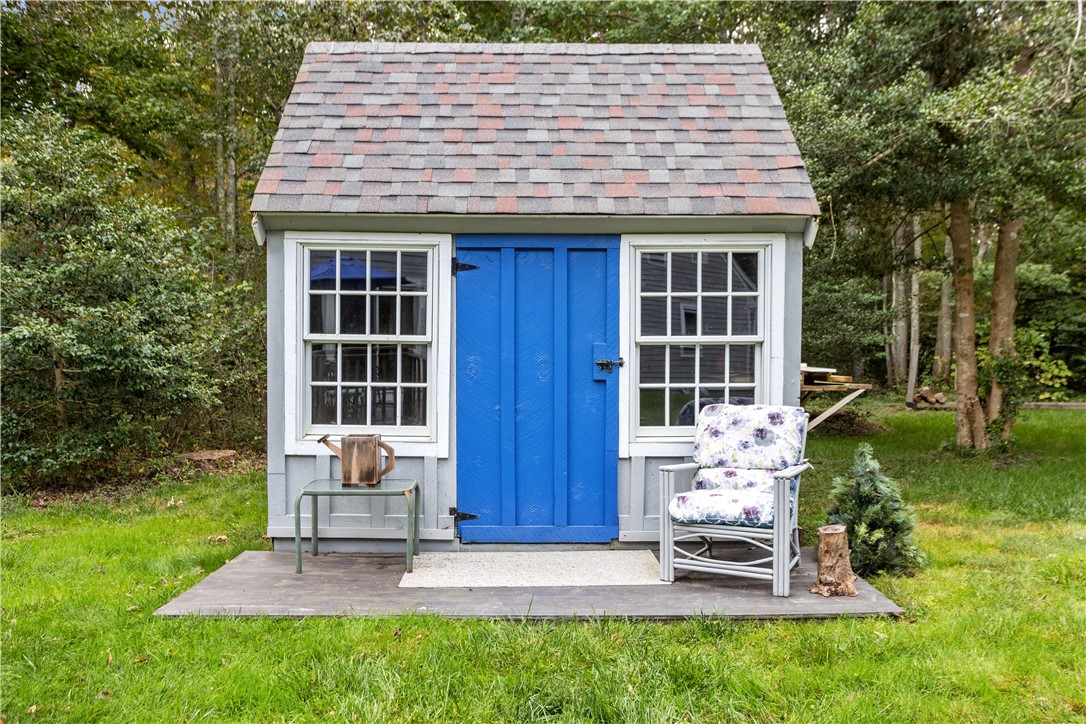 33 Sakonnet Trail