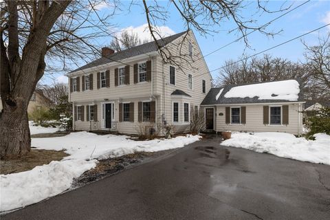 1220 Hope Street Bristol RI 02809