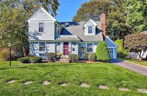 12 Harbour Terrace Cranston RI 02905