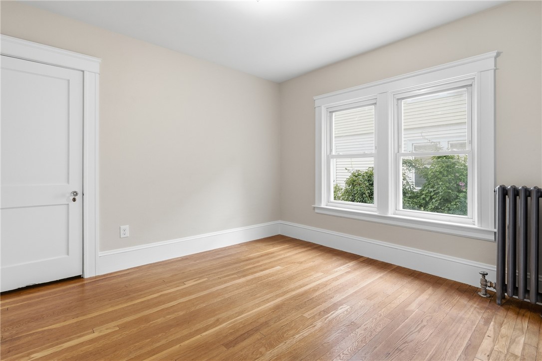 46 Ponagansett Avenue 48