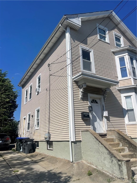 195 Bellevue Avenue