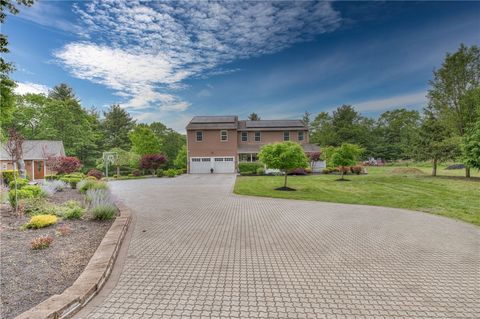 34 Ledgefield Road Scituate RI 02857