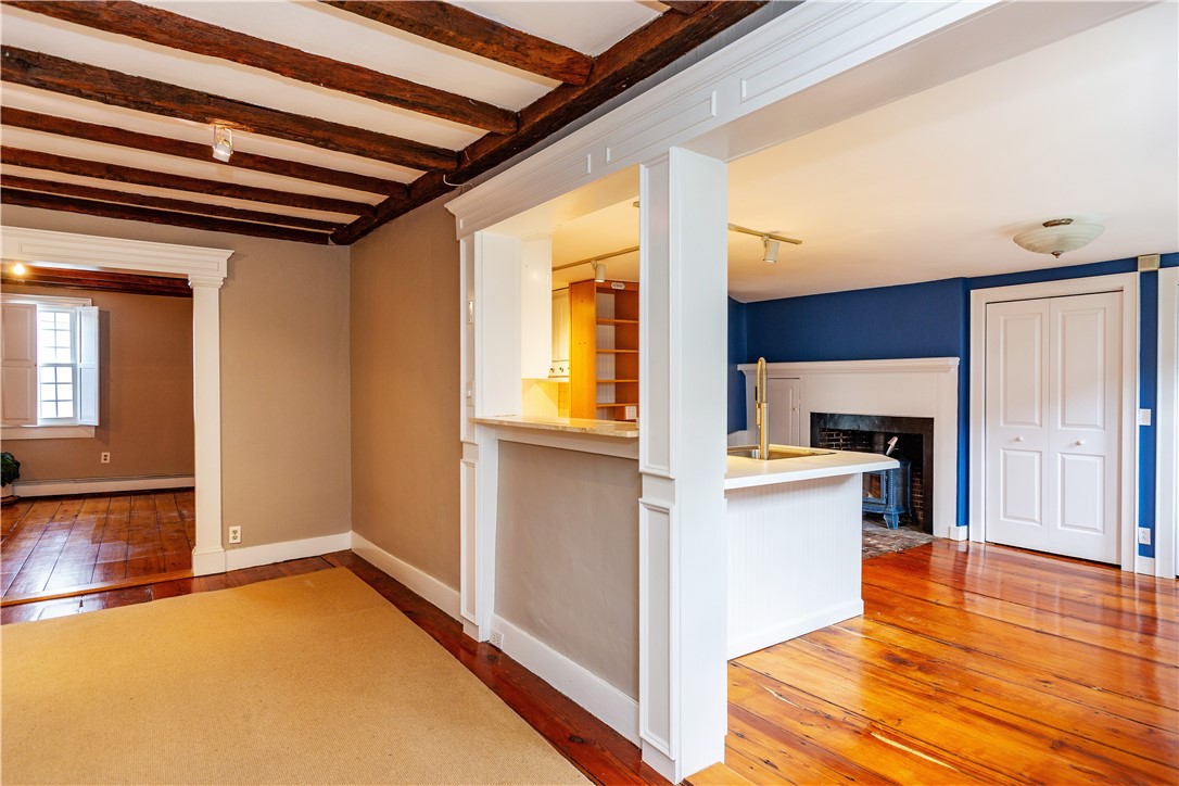 East Greenwich, Rhode Island 02818, United States, 2 Bedrooms Bedrooms, ,1 BathroomBathrooms,Residential,Active,246037