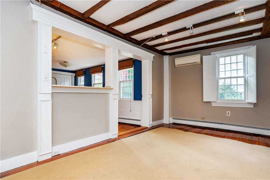 East Greenwich, Rhode Island 02818, United States, 2 Bedrooms Bedrooms, ,1 BathroomBathrooms,Residential,Active,246037