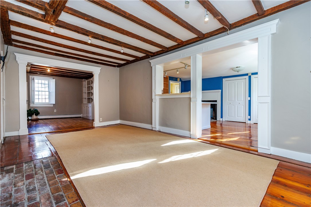 East Greenwich, Rhode Island 02818, United States, 2 Bedrooms Bedrooms, ,1 BathroomBathrooms,Residential,Active,246037