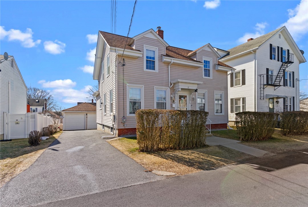 17 E Earle Street