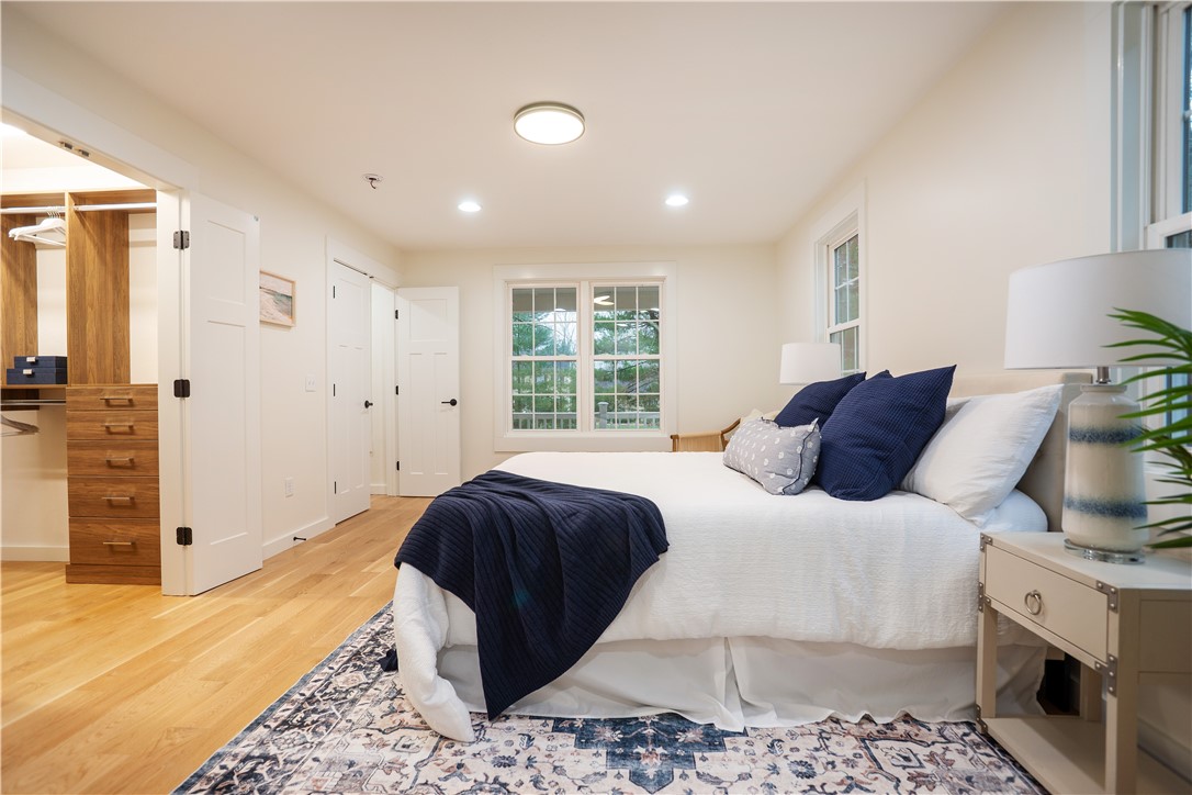 North Kingstown, Rhode Island 02874, United States, 4 Bedrooms Bedrooms, ,3 BathroomsBathrooms,Residential,Active,254050