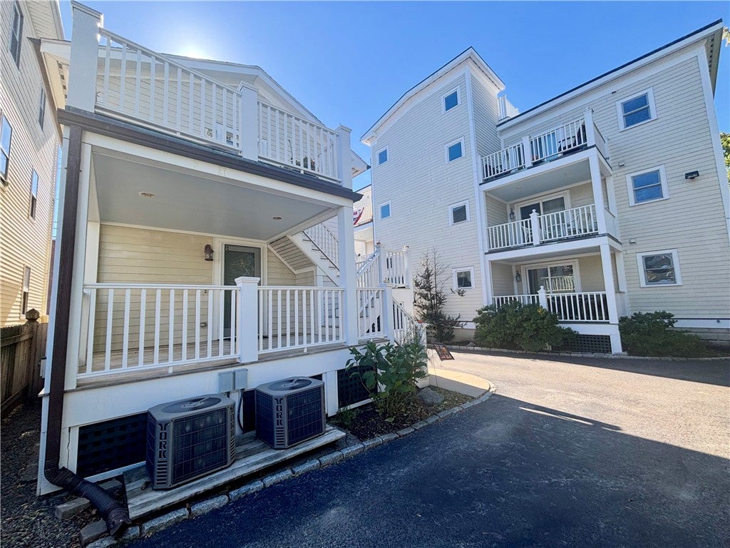 159 Franklin Street 7C