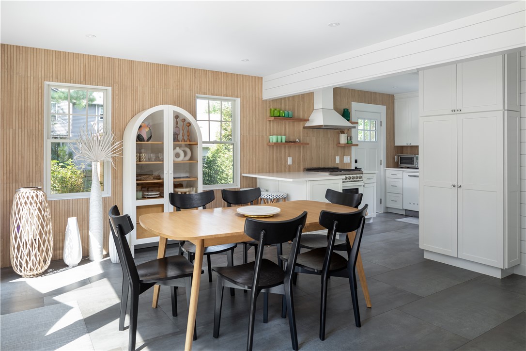 2 Scull Street