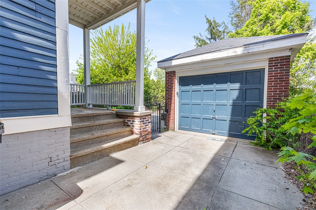 124 Vinton Street 126