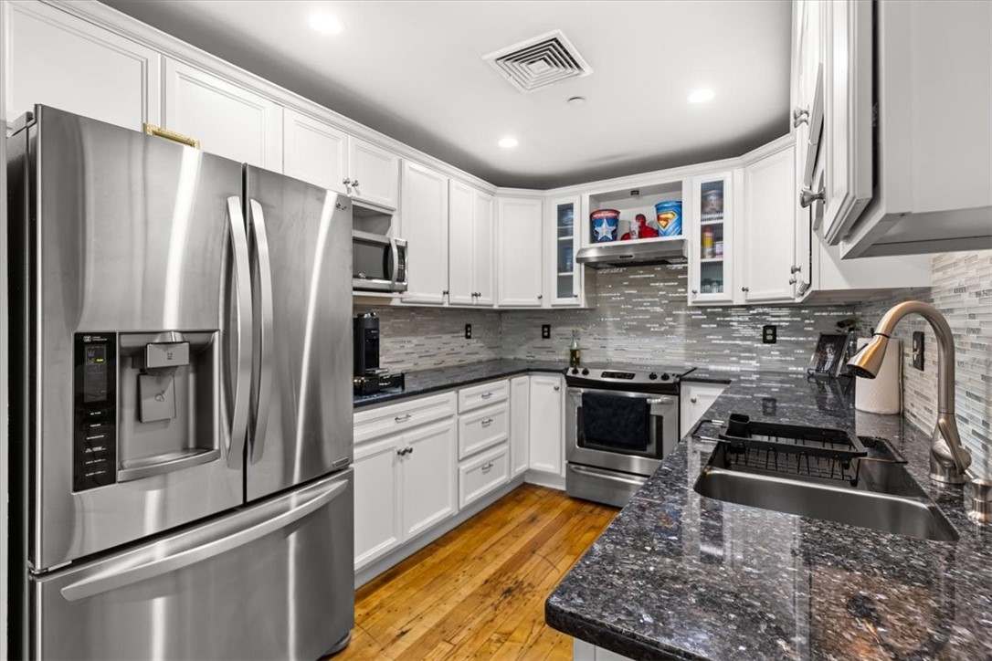 1 Tupperware Drive 241