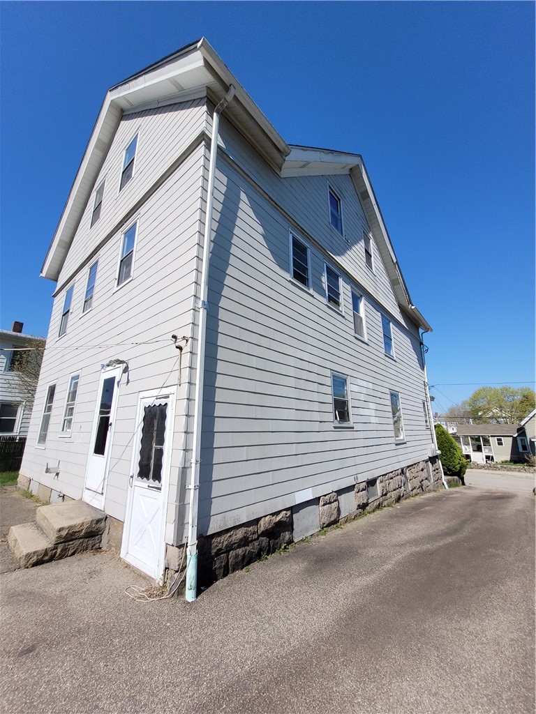 23 Newton Avenue