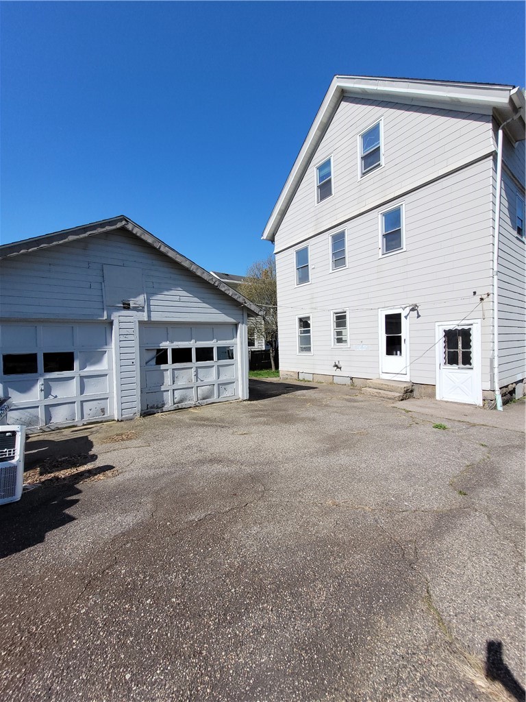 23 Newton Avenue