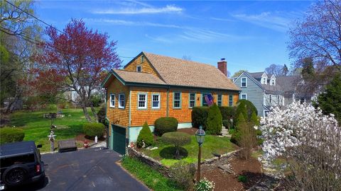 71 Proctor Avenue East Greenwich RI 02818