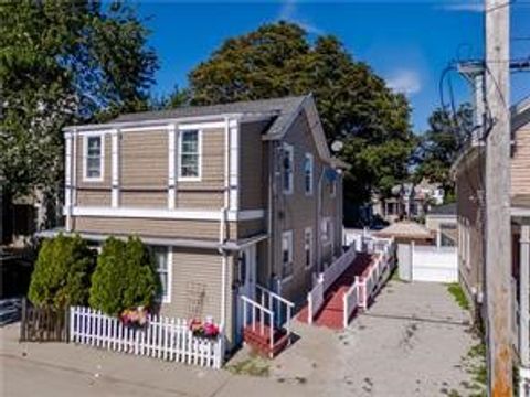 57 Gould Street Newport RI 02840