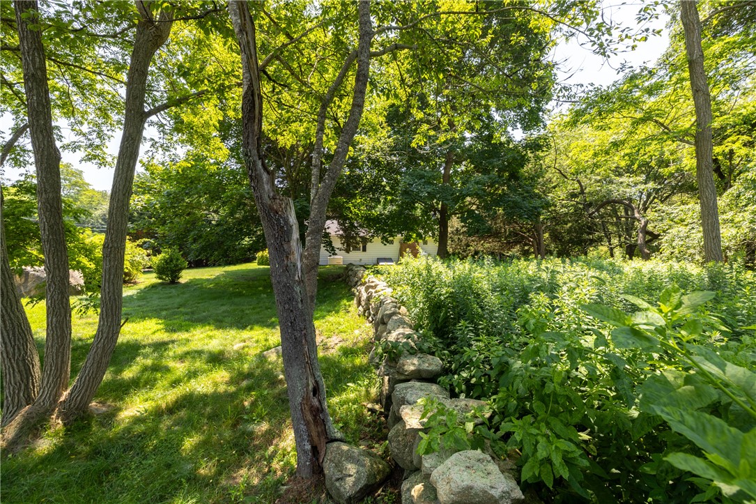 Westerly, Rhode Island 02891, United States, 3 Bedrooms Bedrooms, ,2 BathroomsBathrooms,Residential,Active,167331