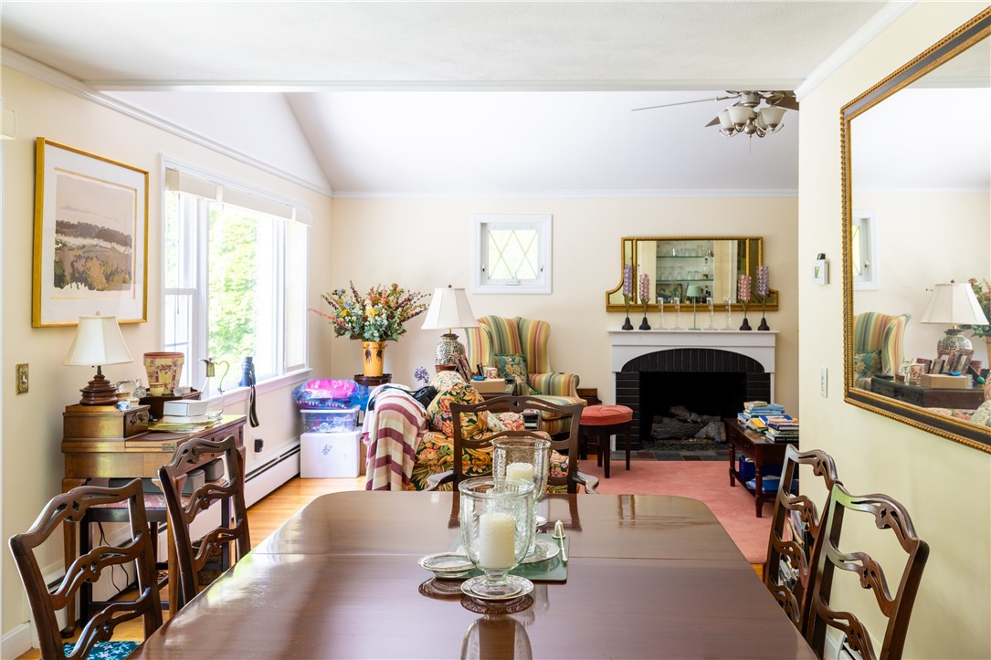 Westerly, Rhode Island 02891, United States, 3 Bedrooms Bedrooms, ,2 BathroomsBathrooms,Residential,Active,167331