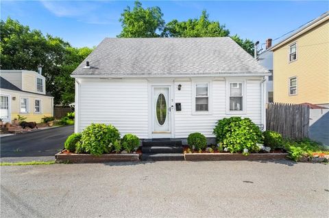 7 Snell Court West Warwick RI 02893