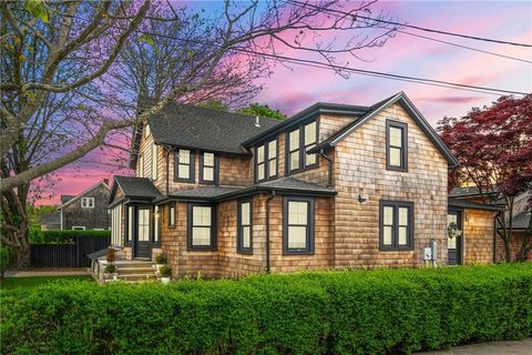 14 Robinson Street Narragansett RI 02882