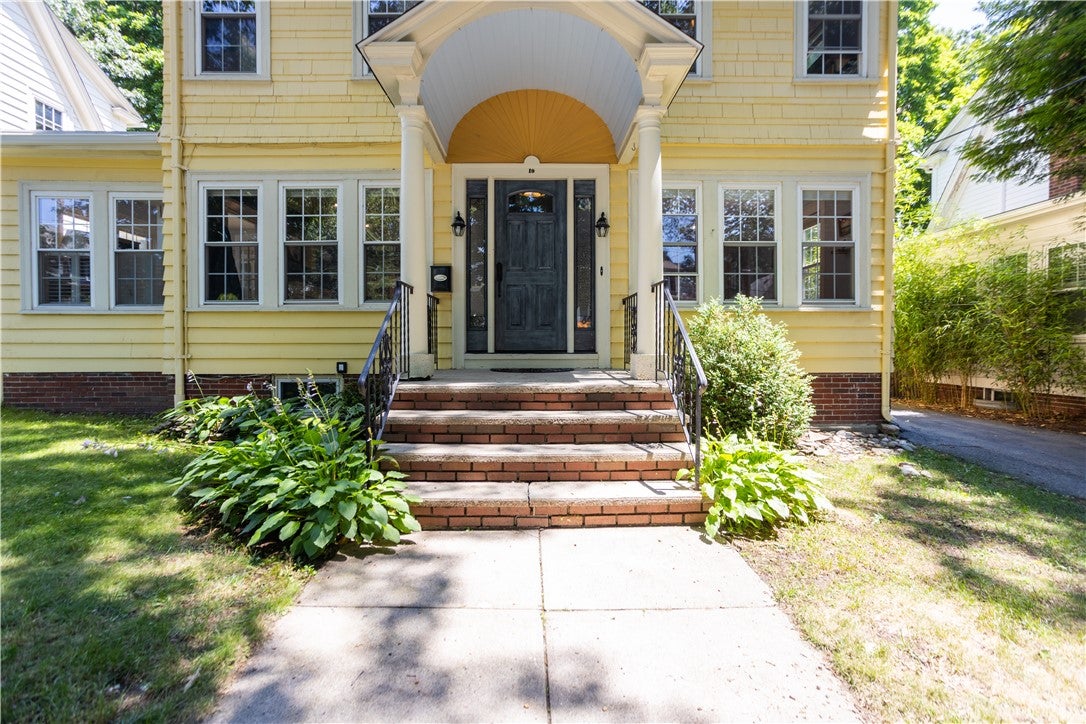 19 Cold Spring Street