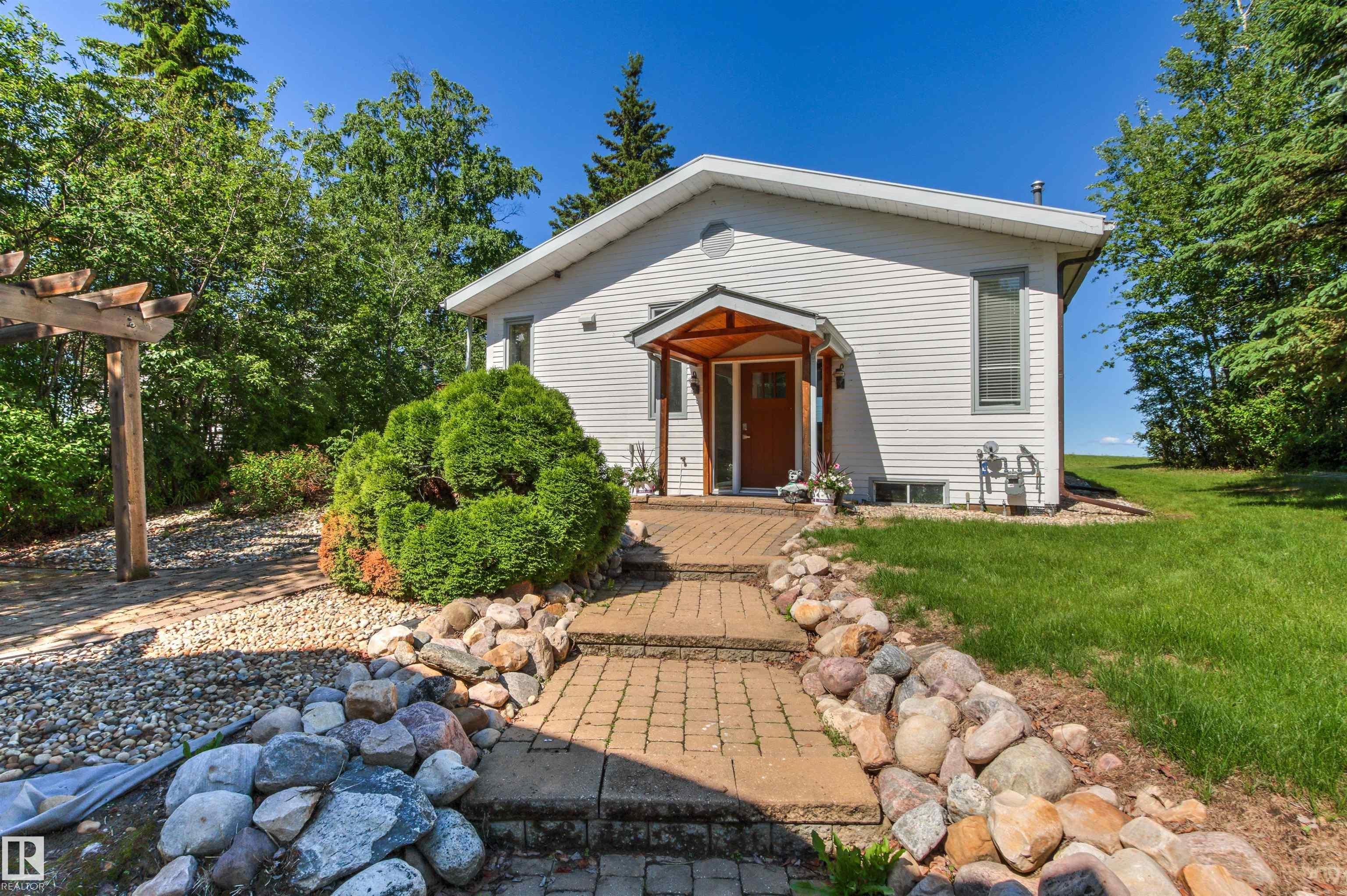 9 Gibbons Ave