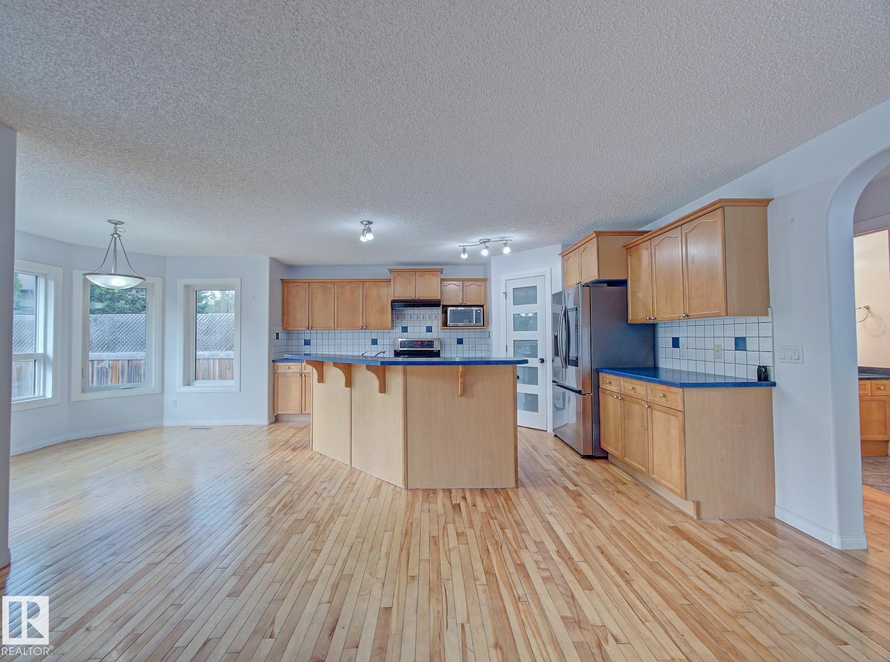 13 Almond Bay