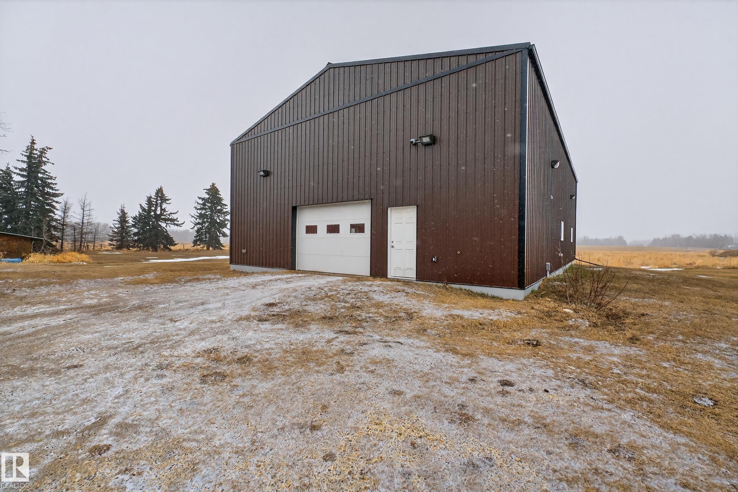 52003 RGE ROAD 273