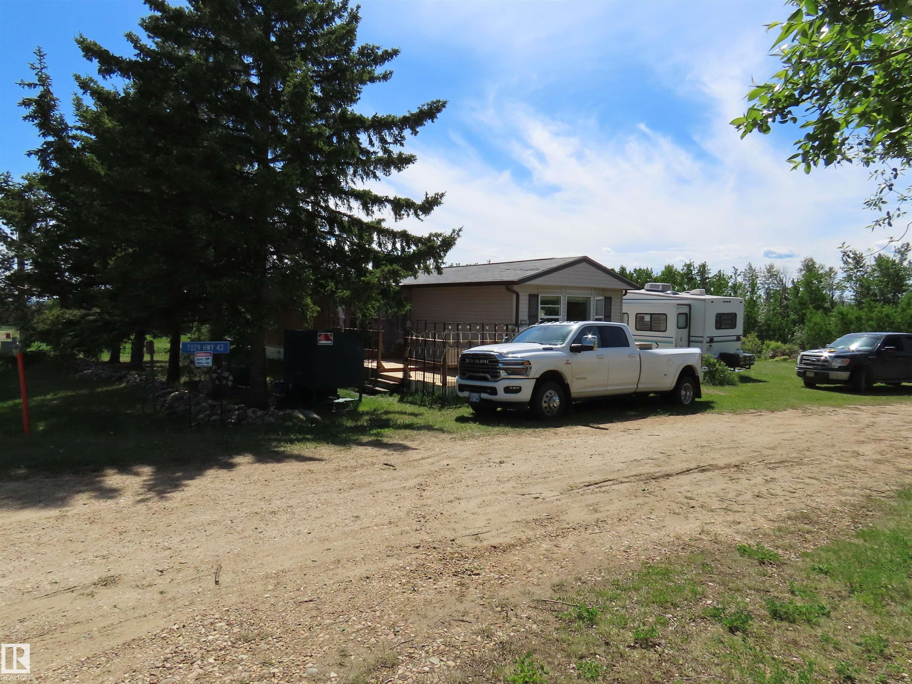 7029 HWY 43