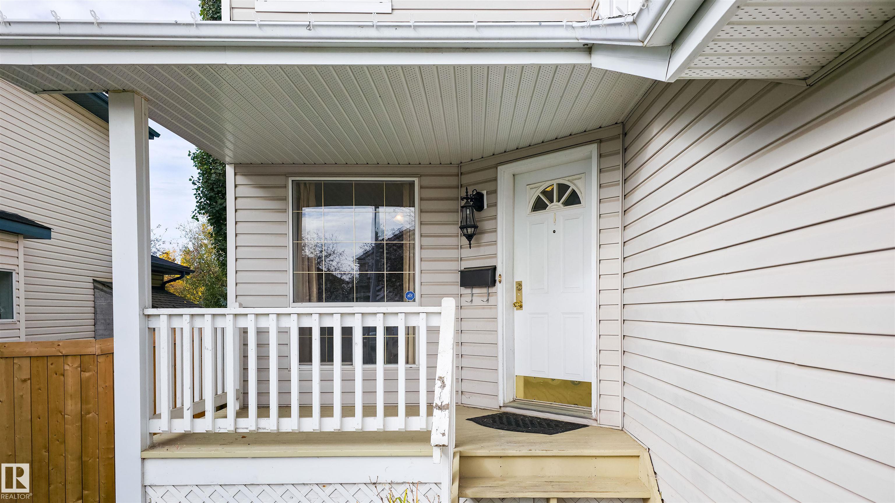 3 HARDCASTLE Place