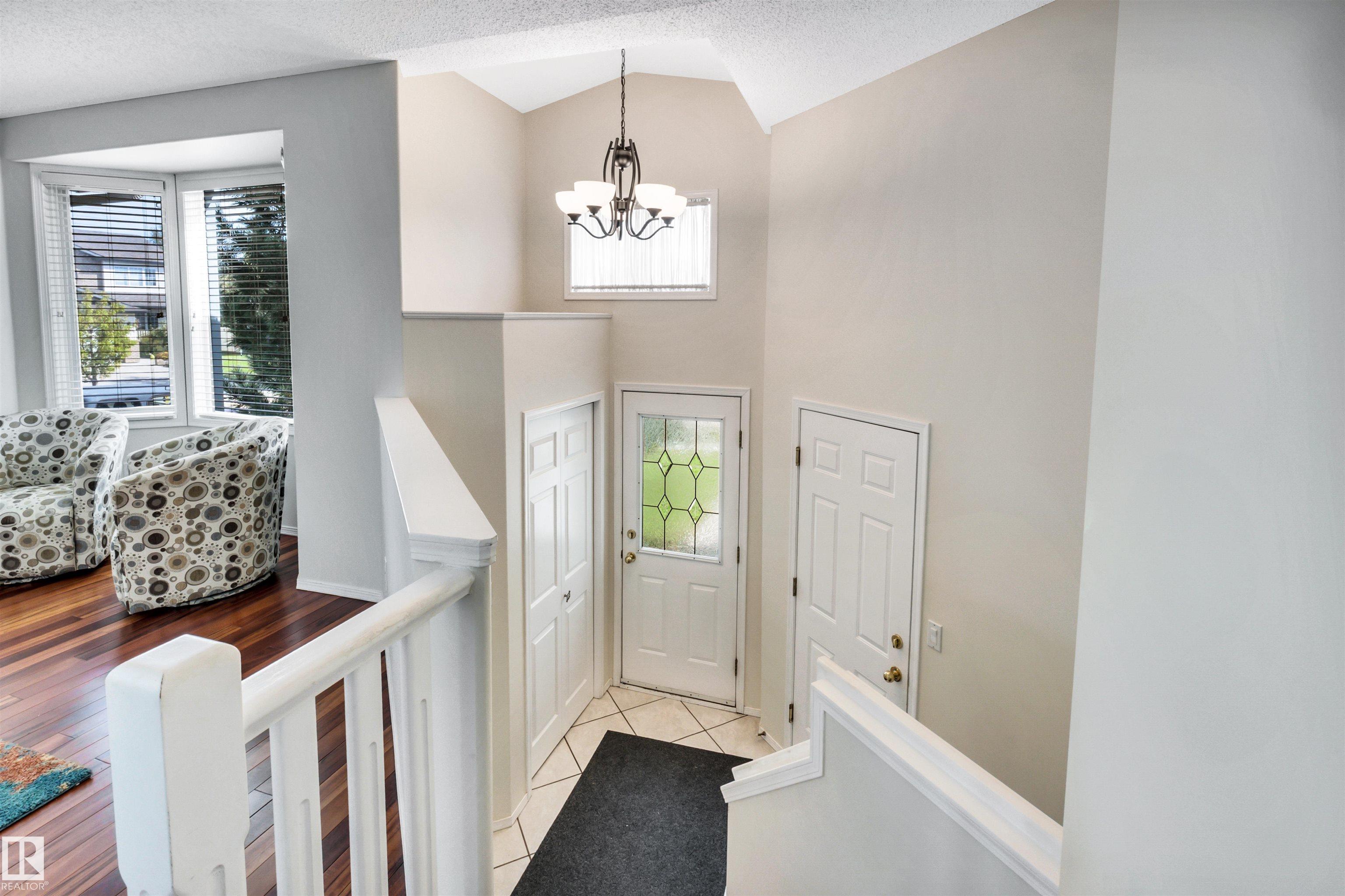 20 HIGHLAND Crescent