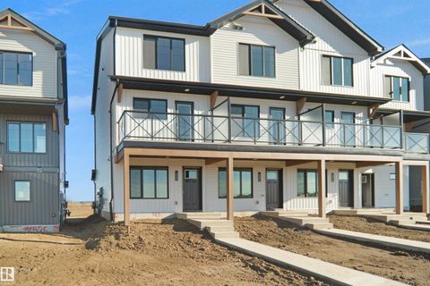 523 ASTER Drive Edmonton AB T6T 2N8