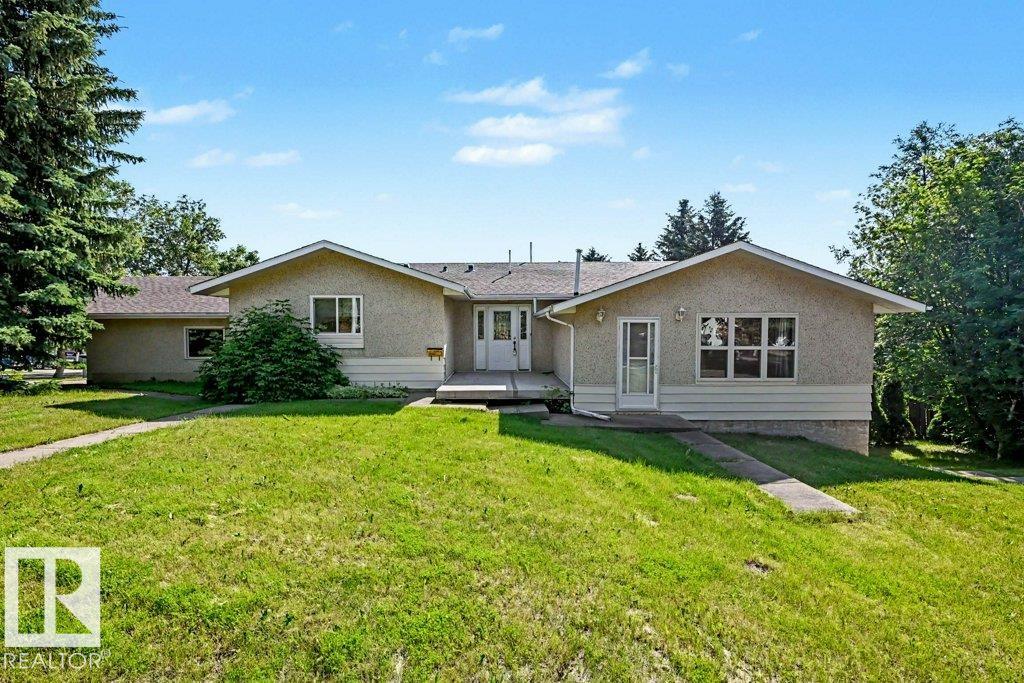26 LOUISBOURG Place