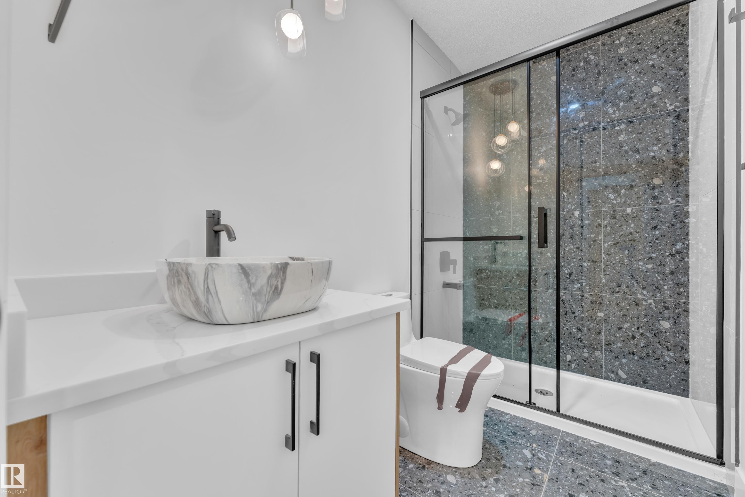 382 Linden Loop