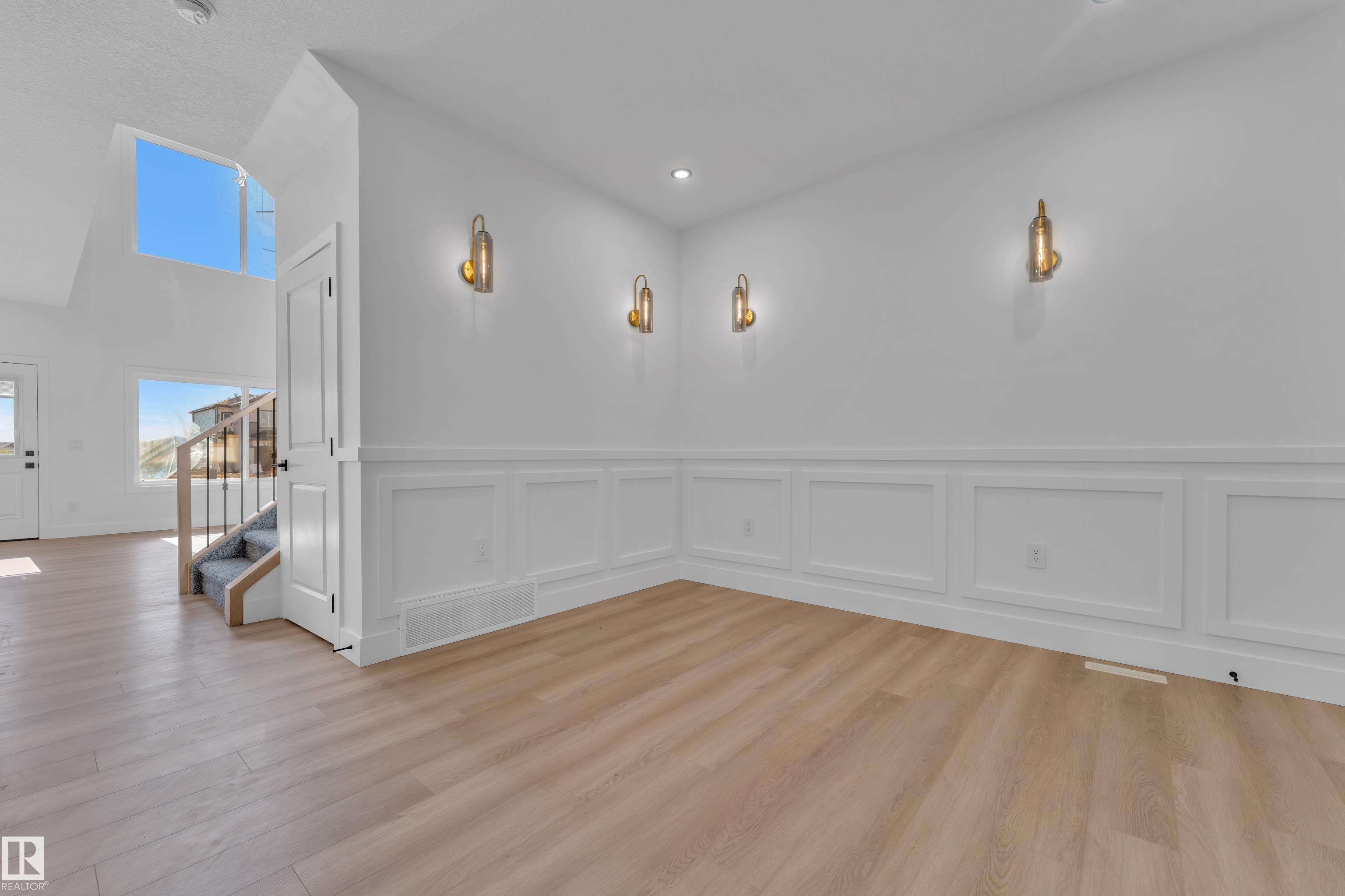 382 Linden Loop